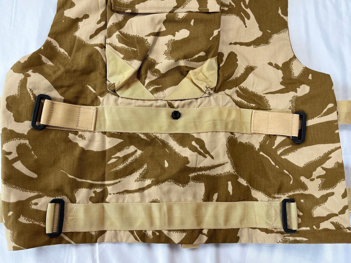 イギリス軍　タクティカルベスト　デッドストック